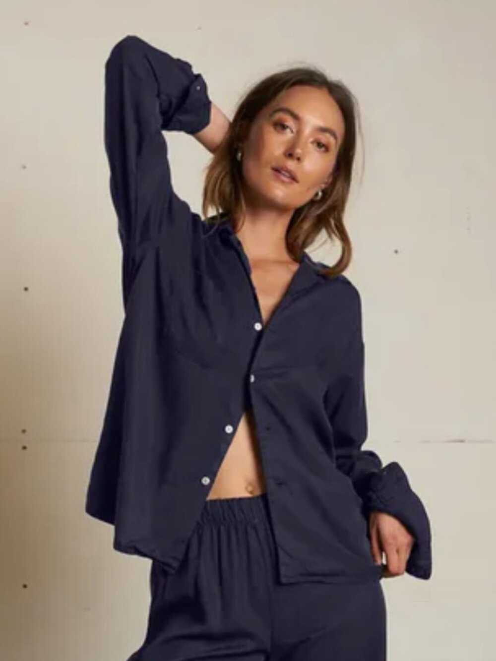 Perfectwhitetee Navy Melody Tencel Long Sleeve Button-up Shirt Size: M - Picture 2 of 4